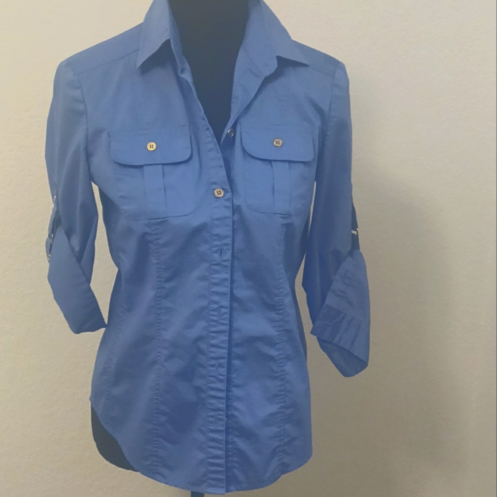 Button down top that can be worn to work or casually